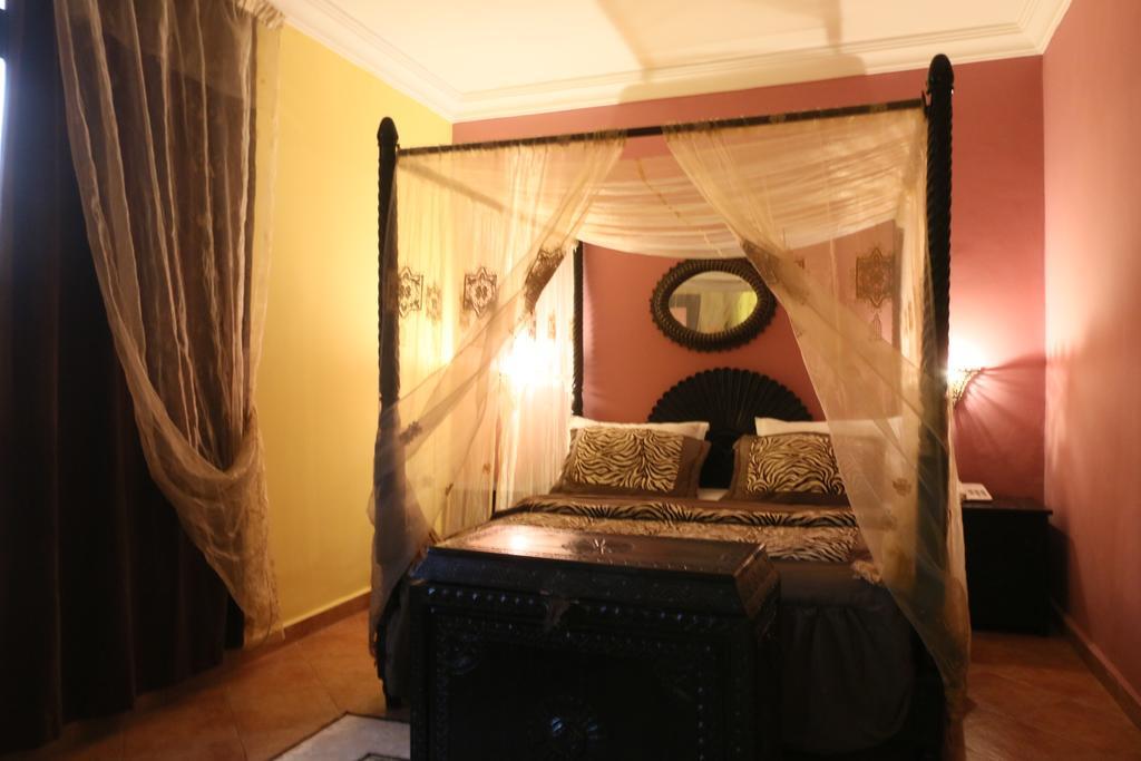 Hotel Tafoukt มาร์ราเกช ภายนอก รูปภาพ